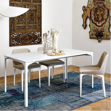 Stahltisch in minimalistischen Design - Armando